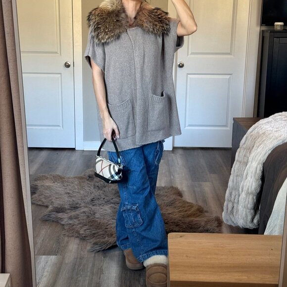 Yves Salomon Cashmere Sweater Cardigan Raccoon Fur Collar Brown Luxury Designer - Picture 4 of 12